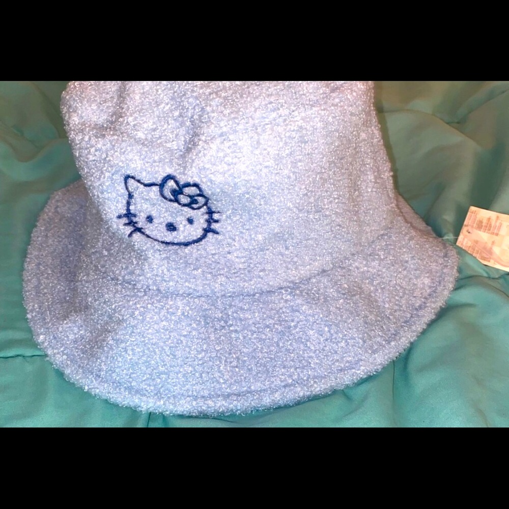 Hello Kitty baby blue bucket hat